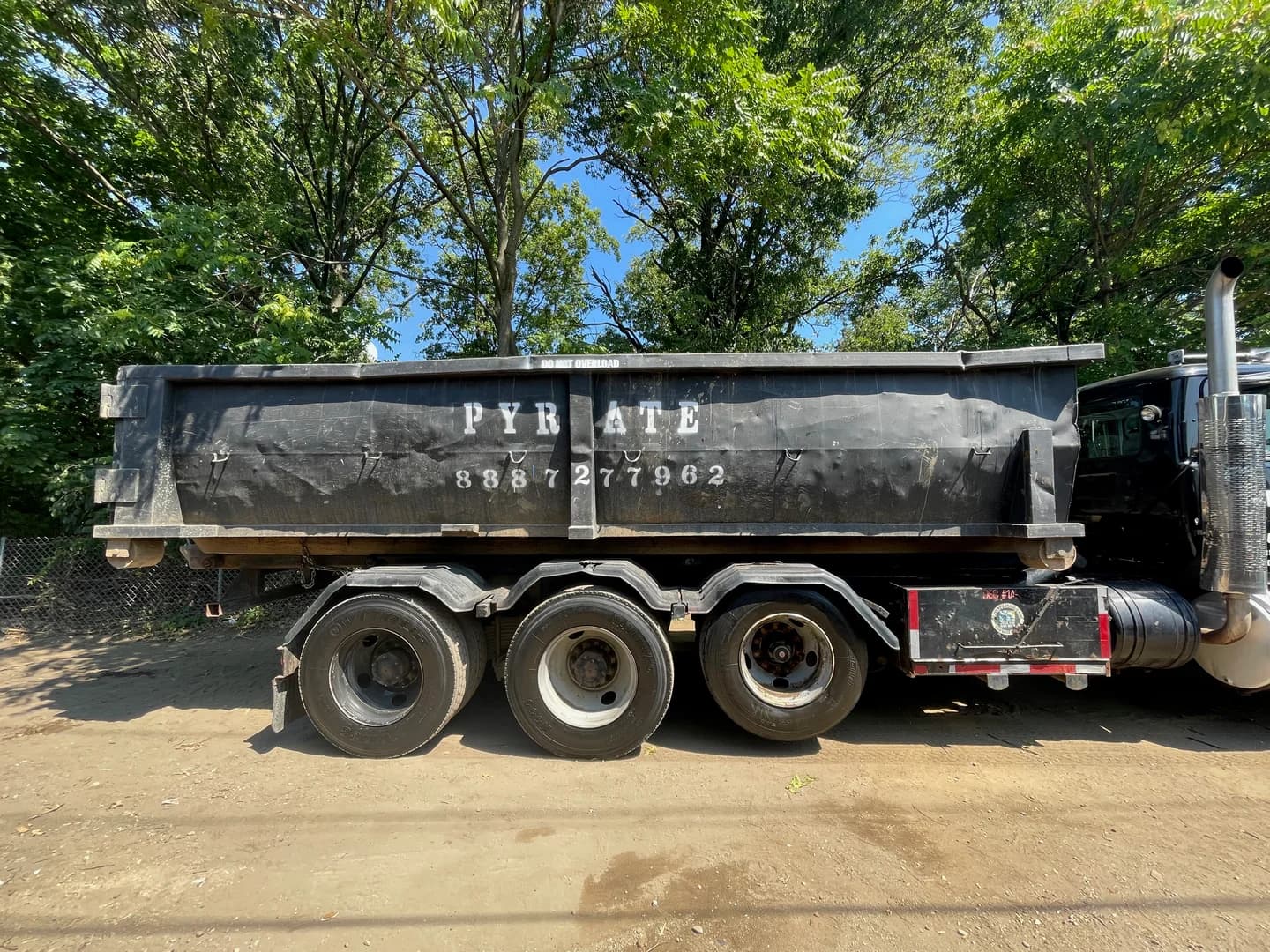 Same-day 20-yard dumpster delivery to Garden City 20-YARD dumpster rental in Garden City, NY - same-day delivery available