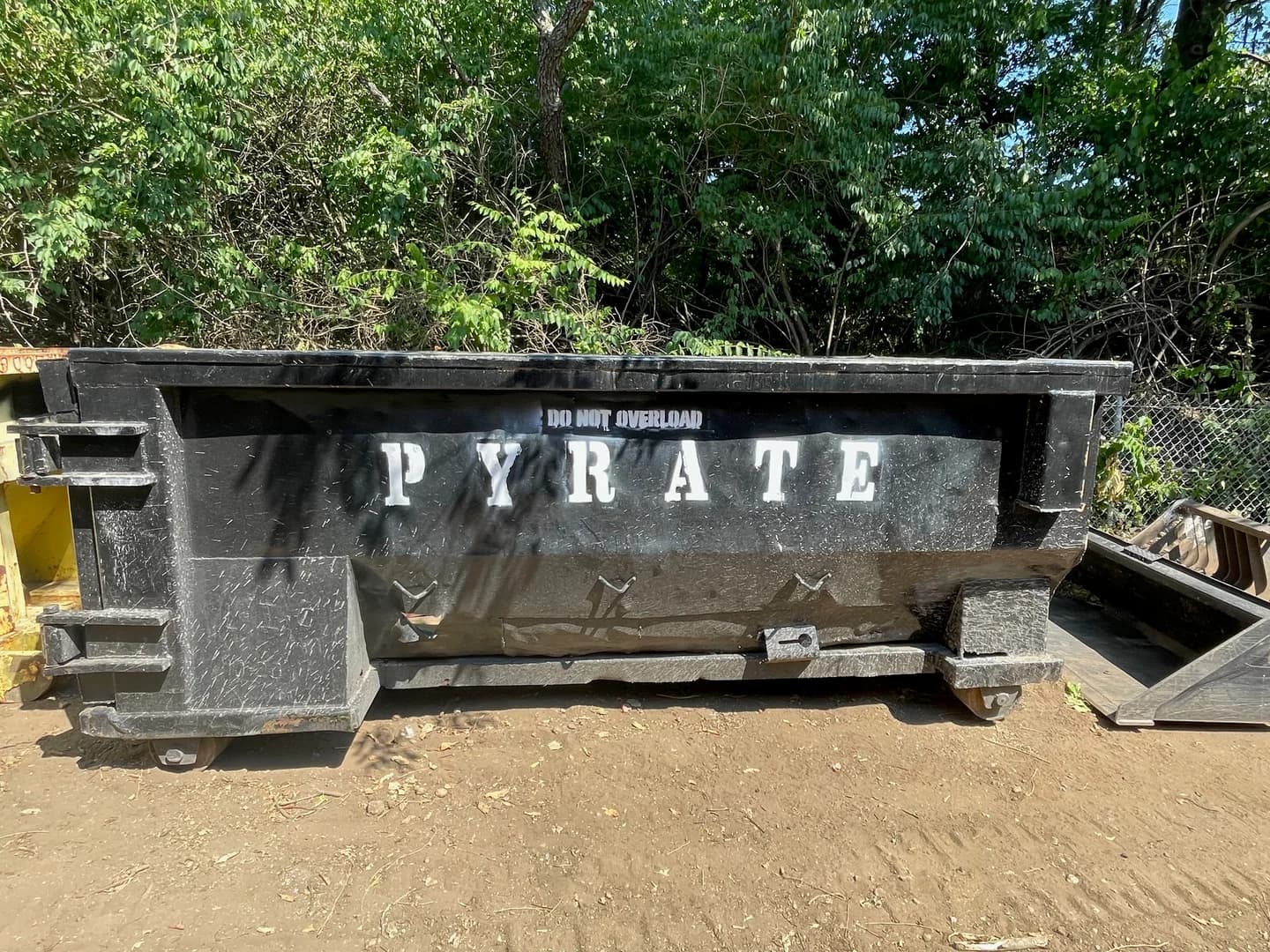 Same-day 10-yard dumpster delivery to Garden City 10-YARD dumpster rental in Garden City, NY - same-day delivery available